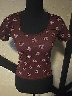 Tight Cherries Top